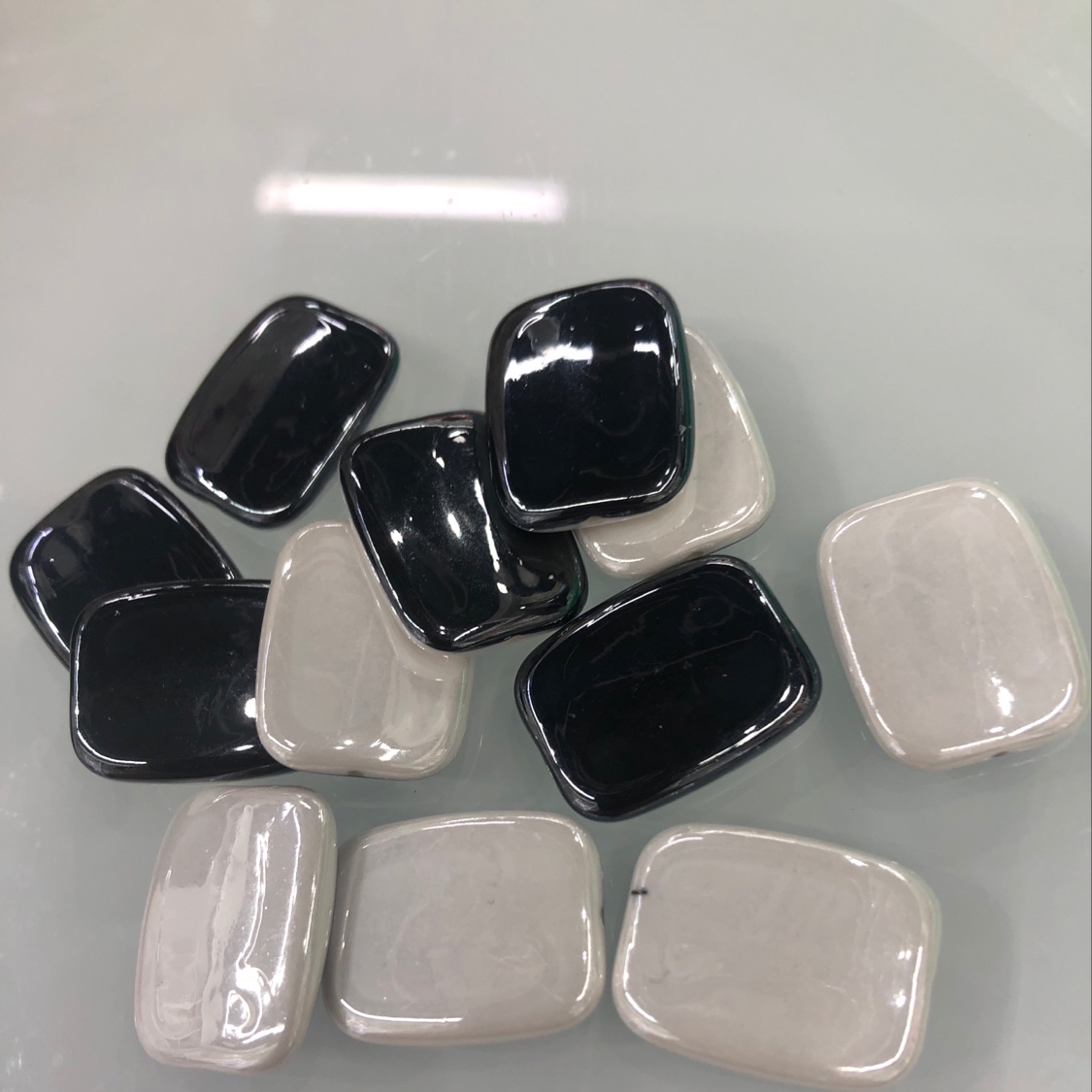 Double-sided square resin jewelry accessories and clothing accessories Application Scenario