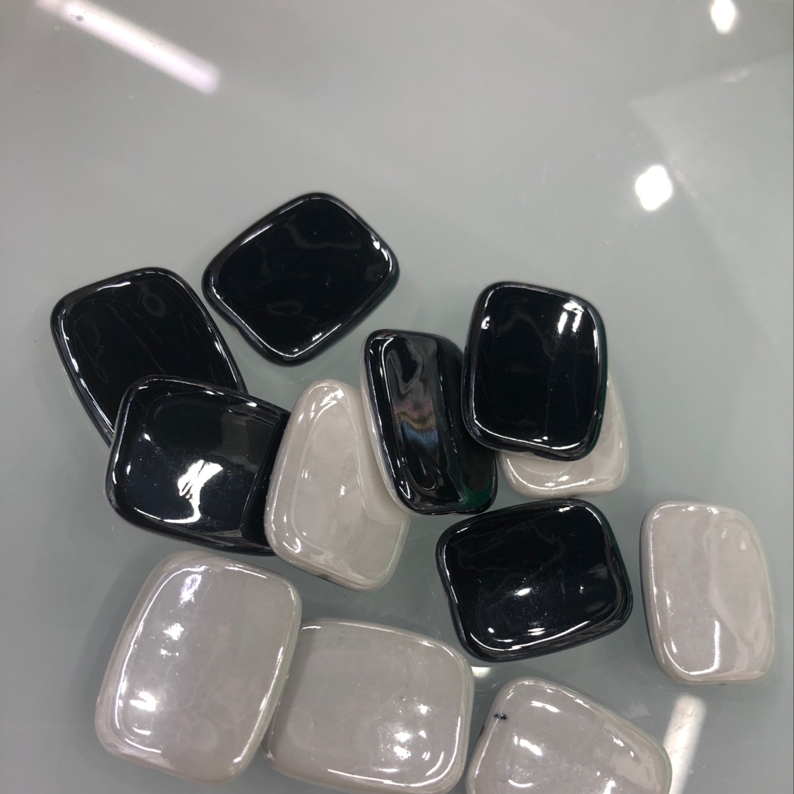 Double-sided square resin jewelry accessories and clothing accessories Specification image