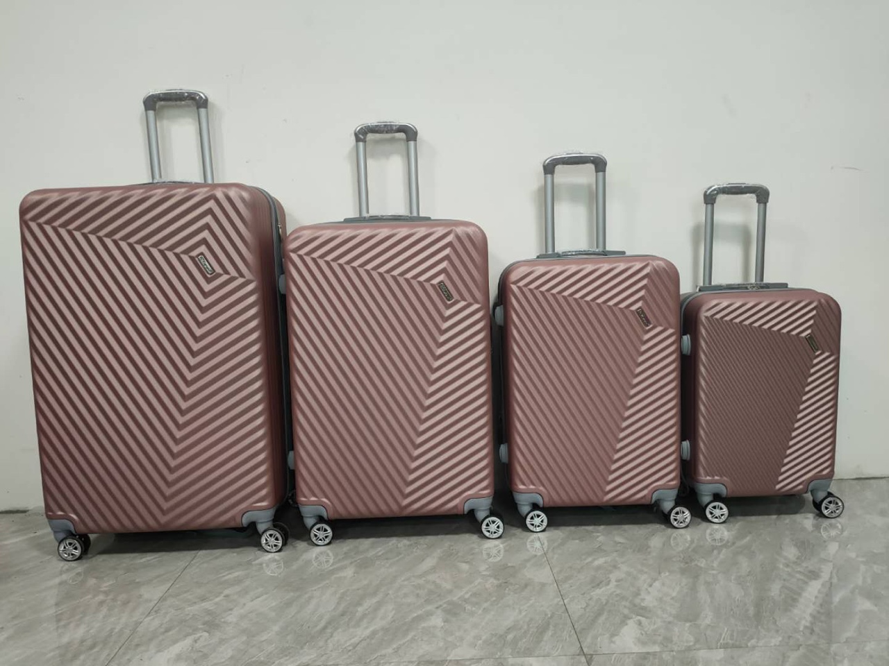 ABS塑料旅行箱4件套图