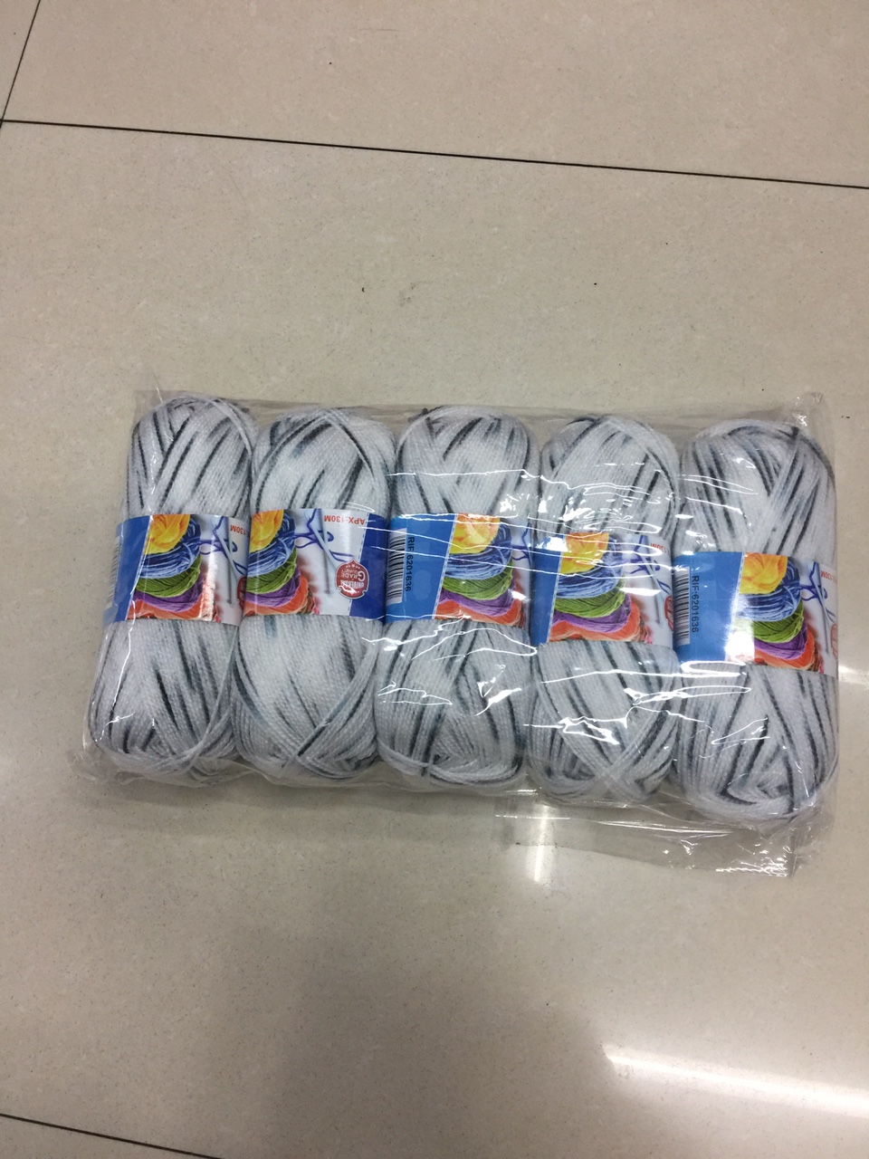 Wool dyeing
