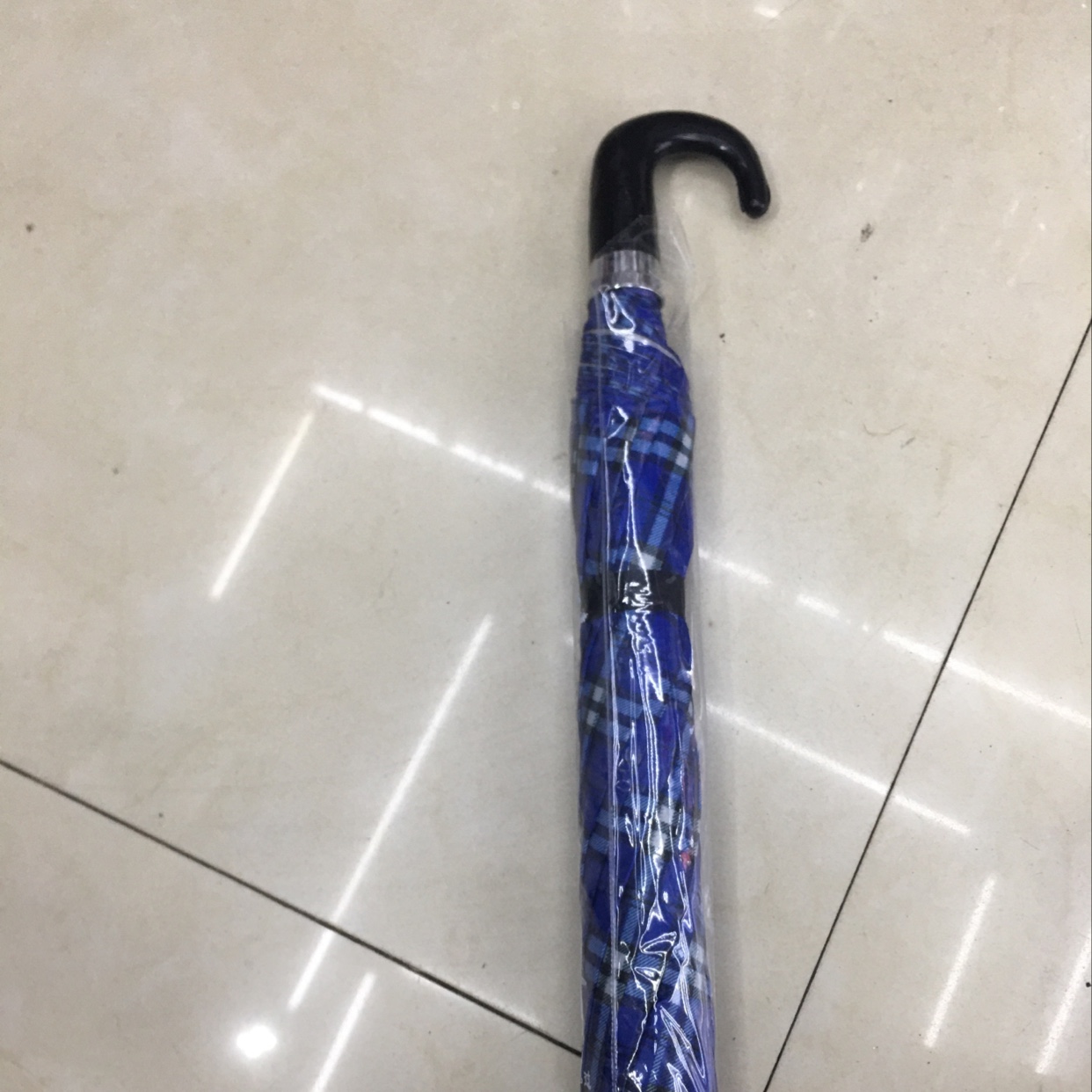 Two pieces of umbrella male checkered silver rubber