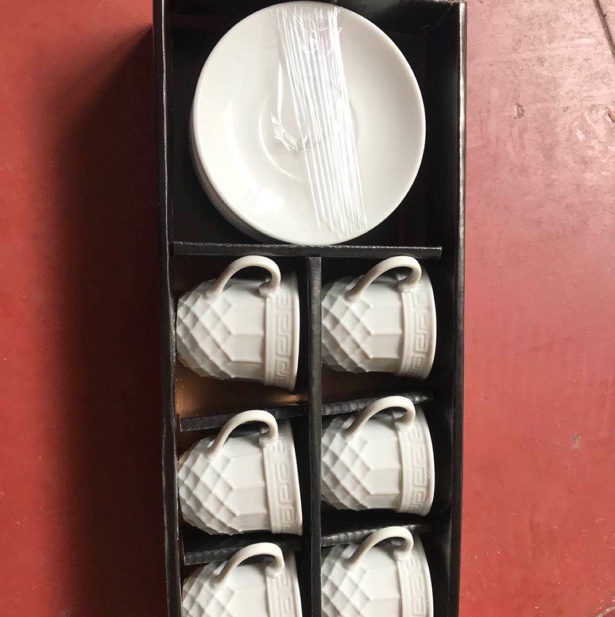 Ceramic cups and dishes