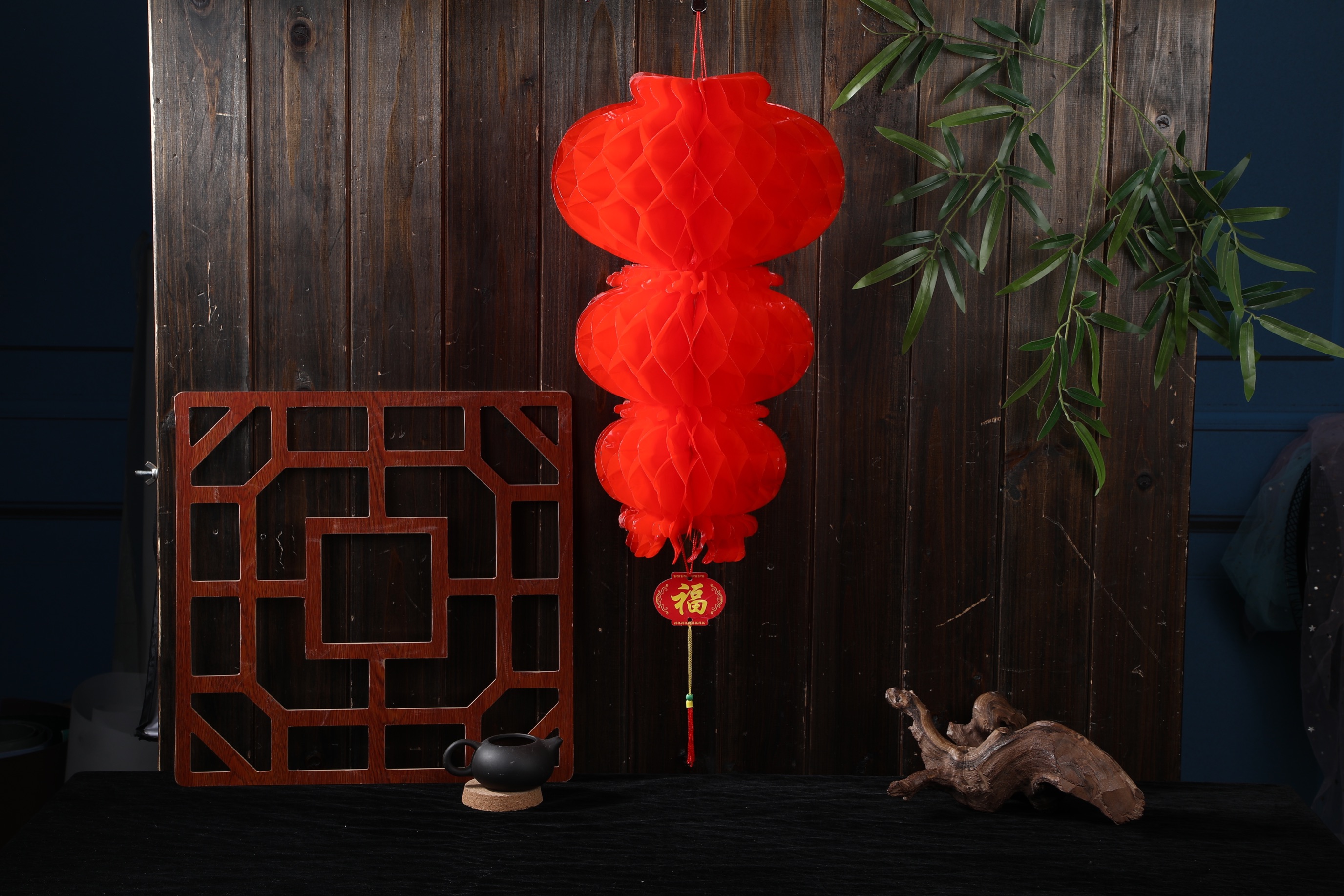 大小三连串大小五连串灯笼蜂窝塑料红纸喜庆用品 图