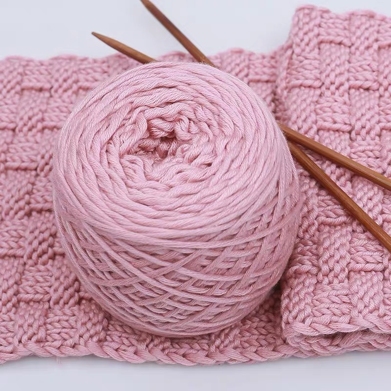 Factory direct sales of 16 strands of scarf thread for boyfriends, female self-woven scarf yarn balls, diy hand-woven thick scarf thread balls, lovers, milk cotton material packs detail image 1