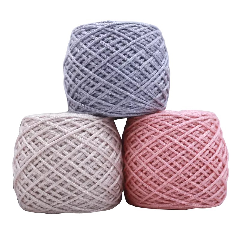 Factory direct sales of 16 strands of scarf thread for boyfriends, female self-woven scarf yarn balls, diy hand-woven thick scarf thread balls, lovers, milk cotton material packs detail image 2