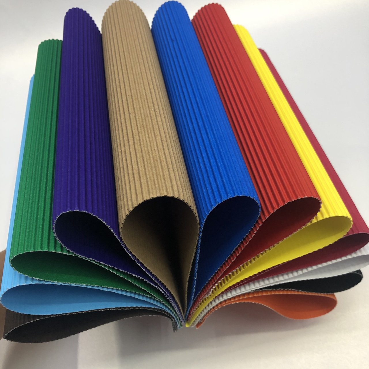 彩色DIY折纸 50*70CM彩色普通瓦楞纸