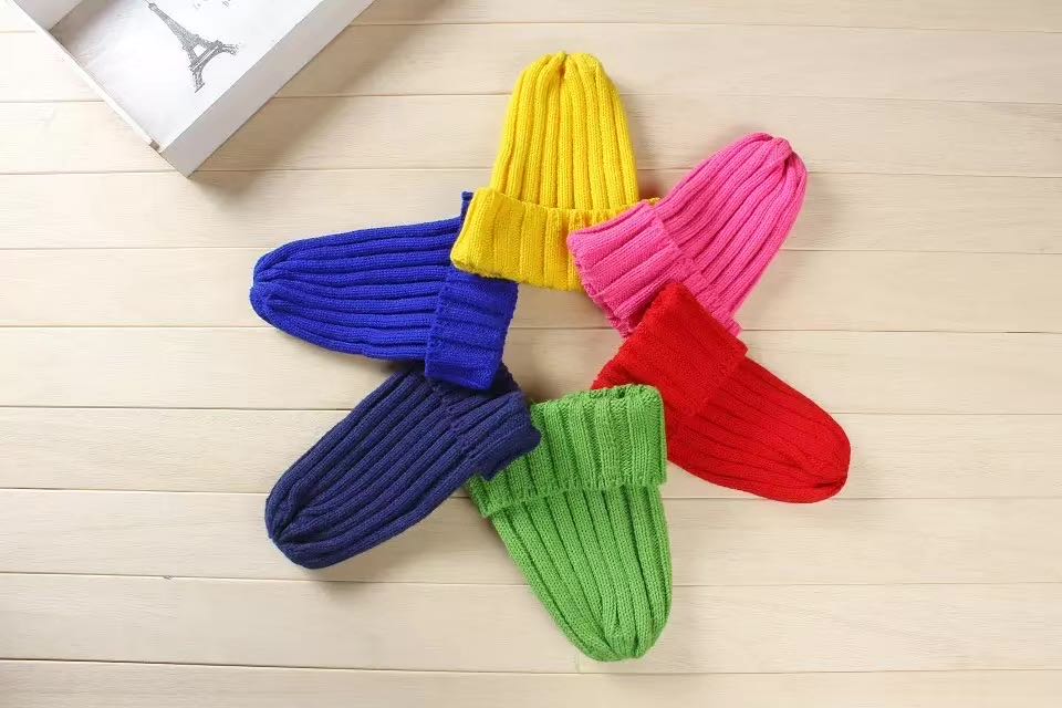 Autumn Promotion Activities Solid Color Knitted Hat Black Woolen Hat Warm Ear Hat Female Autumn And Winter All Korean Version Of The Fashionable Day Cute Ins (Color Random Hair)