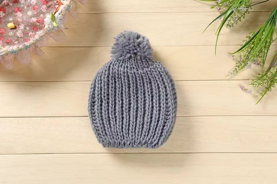 Classic Winter Ladies Candy Monochrome Big Ball Ball Handmade Knitted Hat Warm Hat Elastic Big Couple Hat undefined