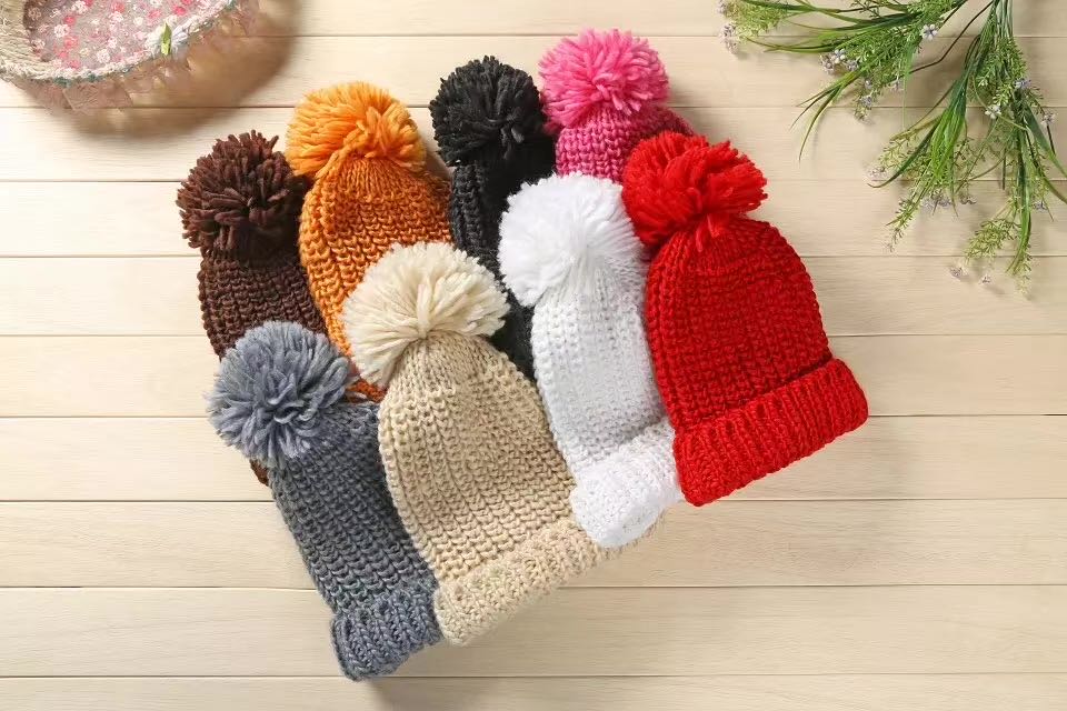 XIAOWEI Thick plush warm pullover hat winter outdoor knitted hat thumbnail