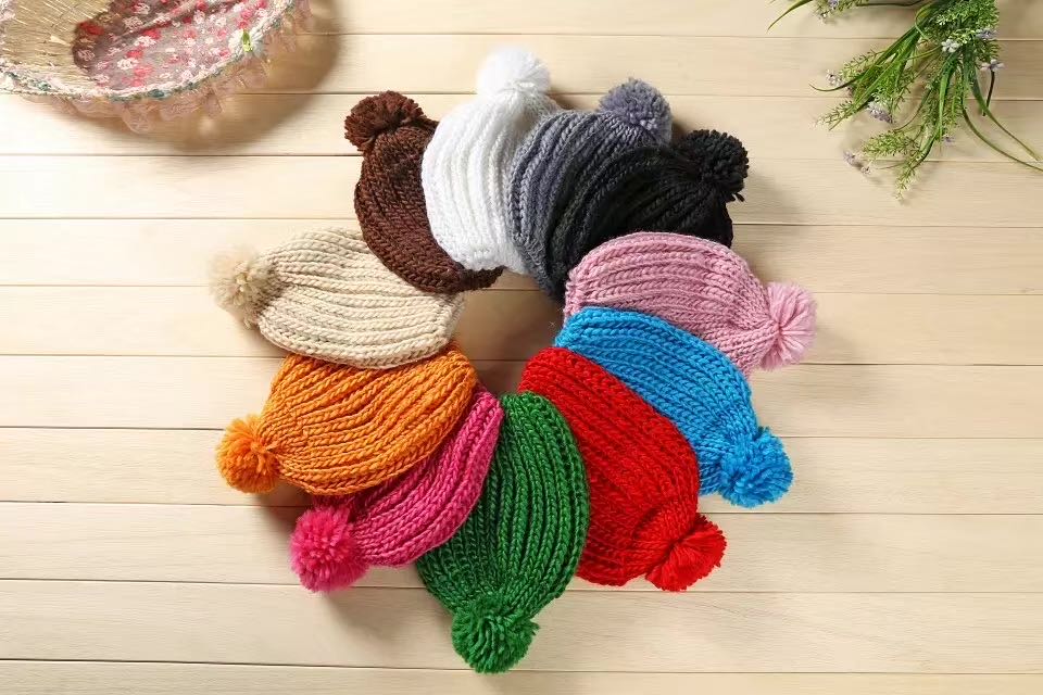 Classic Winter Ladies Candy Monochrome Big Ball Ball Handmade Knitted Hat Warm Hat Elastic Big Couple Hat