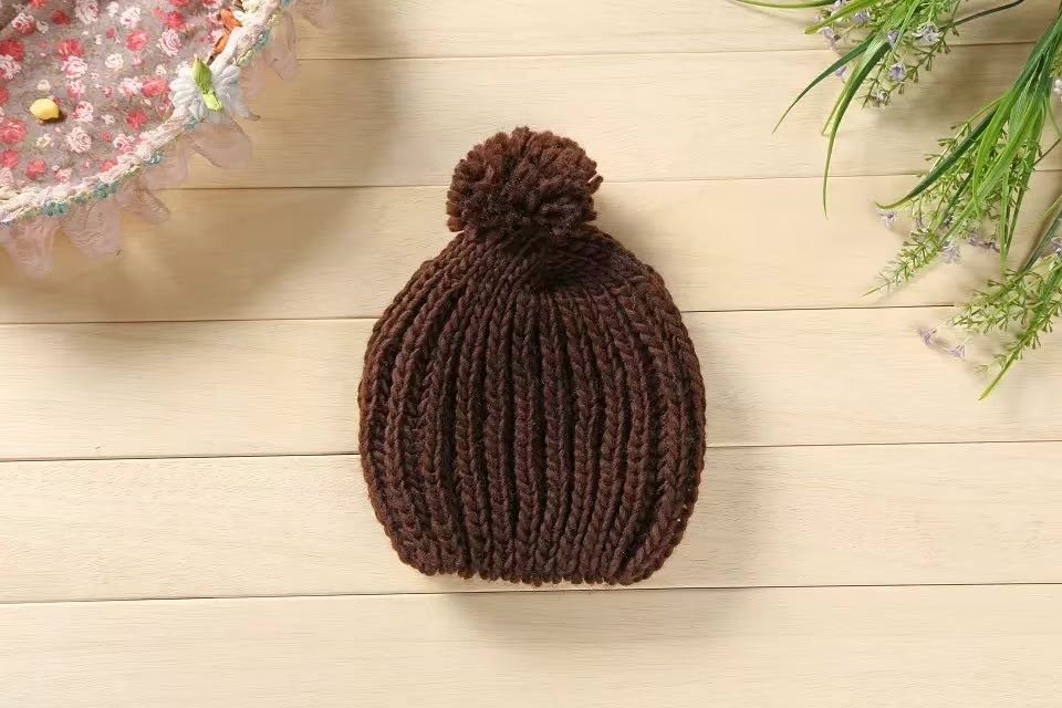 Classic Winter Ladies Candy Monochrome Big Ball Ball Handmade Knitted Hat Warm Hat Elastic Big Couple Hat undefined