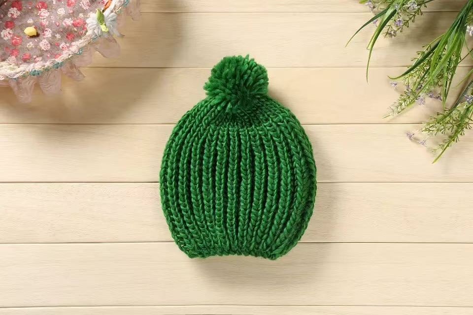 Classic Winter Ladies Candy Monochrome Big Ball Ball Handmade Knitted Hat Warm Hat Elastic Big Couple Hat undefined