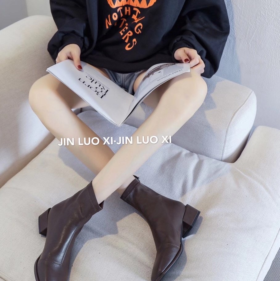 Short boots