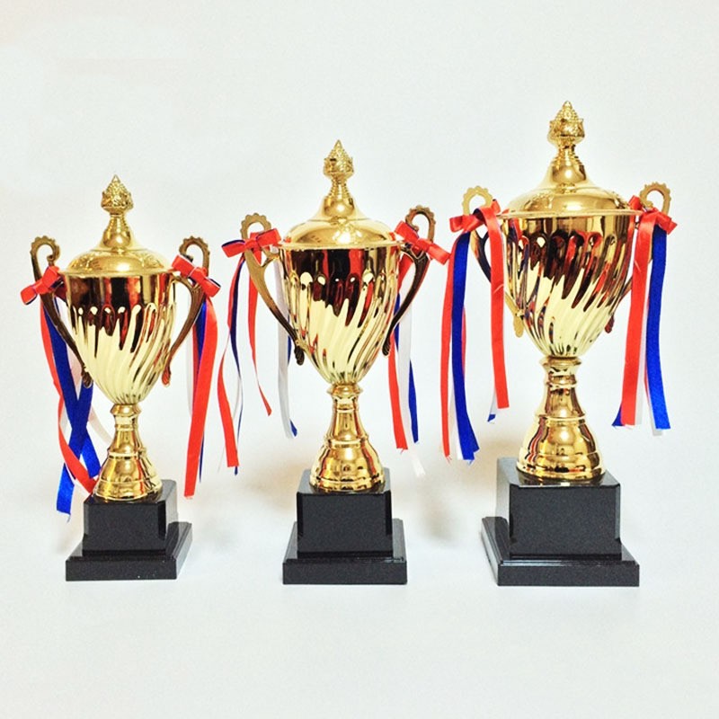 The trophy manufacturer has T140C metal trophies in stock and offers wholesale customization of competition trophies with printable content labels detail image 4