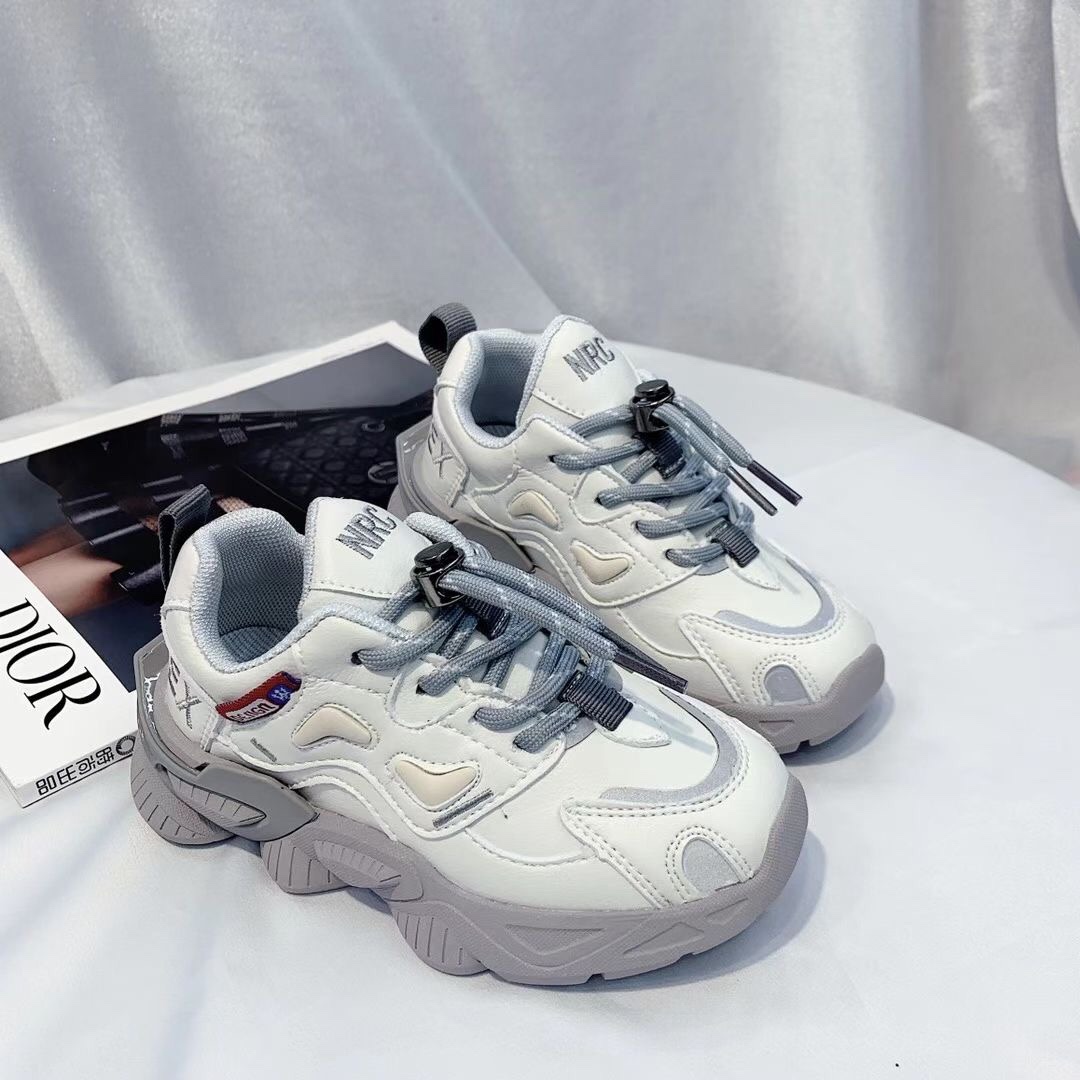 Leather papa shoes 3-12 years old boys and girls casual running shoes soft soles non-slip one foot pedal Item Picture
