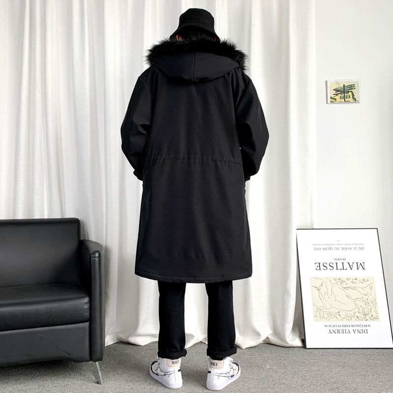 A mid-length trench coat for men in autumn and winter, a new casual jacket that overcomes the cool Korean-style loose fur collar hooded coat Application Scenario