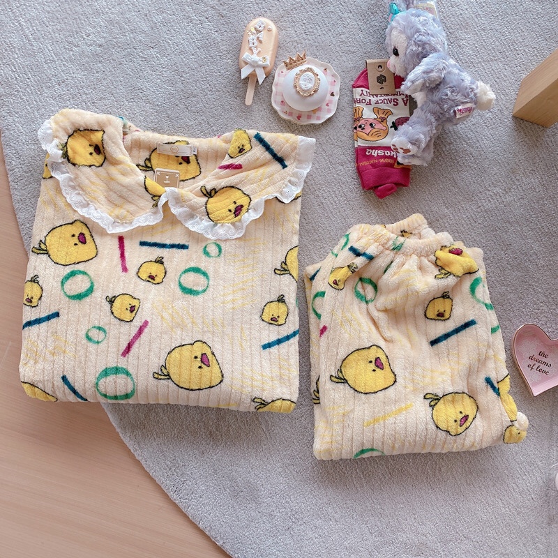 Coral fleece pajamas for women in autumn and winter, long-sleeved thin flannel letter duck home wear set, sweet and cute for students detail image 10