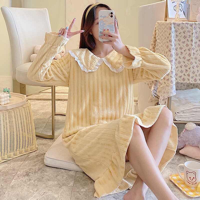 Autumn and winter coral fleece pajamas, women's fleece thickened long-sleeved large-sized mid-length nightgowns, flannel long dresses, and home wear