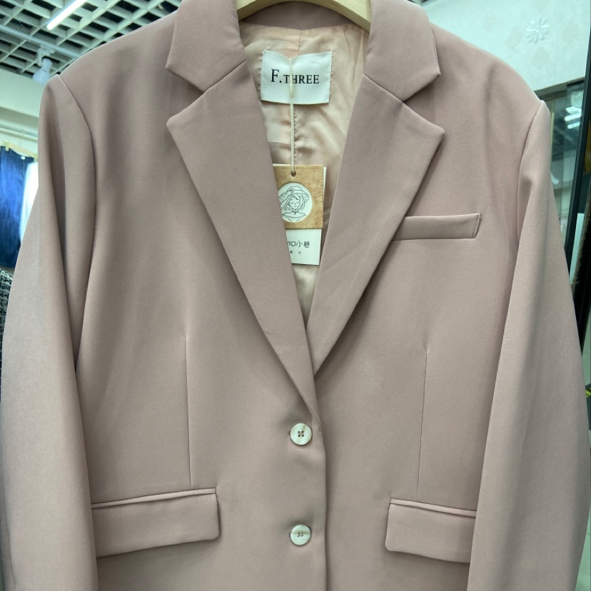Suit (Powder) thumbnail