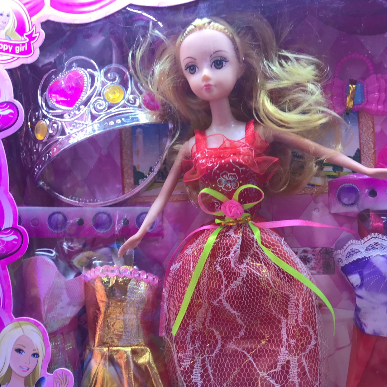 Change the packaging of boxed doll plastic toys Application Scenario