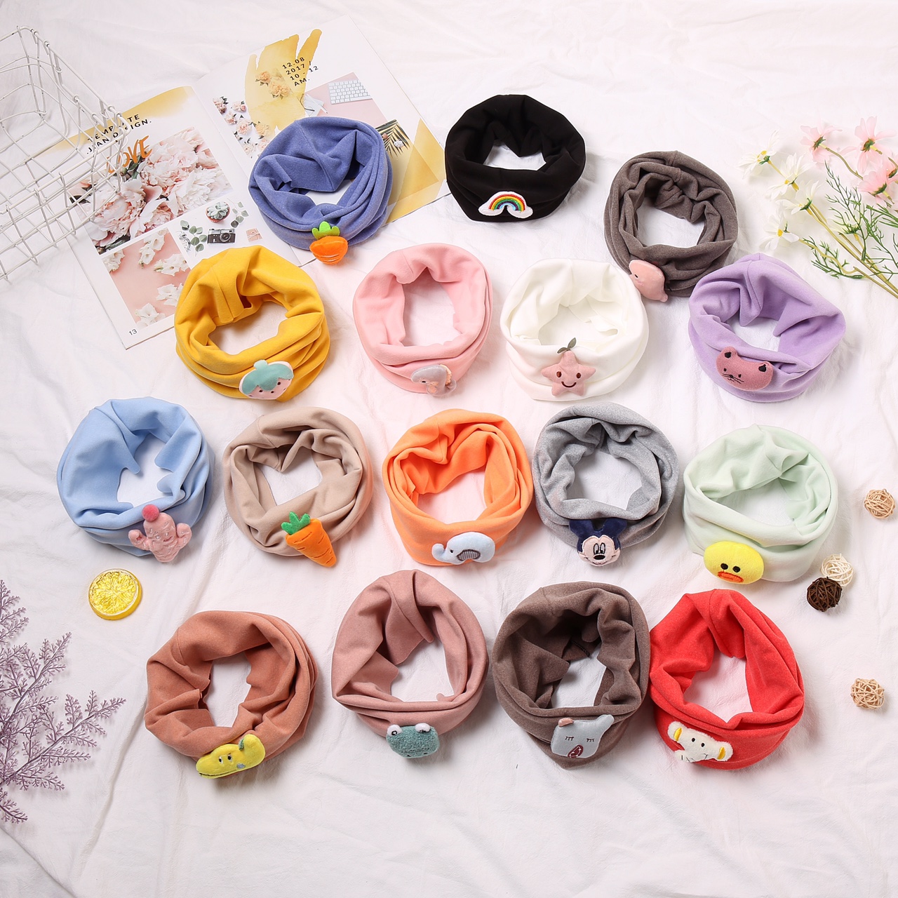 Children's collar thumbnail