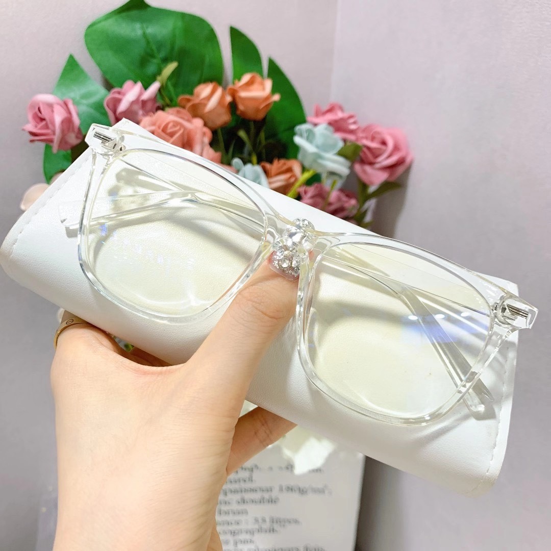 Clear web celebrity anti-blue glasses thumbnail