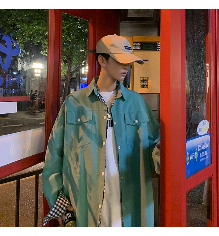 Hong Kong-style autumn checkered jacket, trendy men's lapel casual chrysanthemum print jacket outdoor scene detail image 12