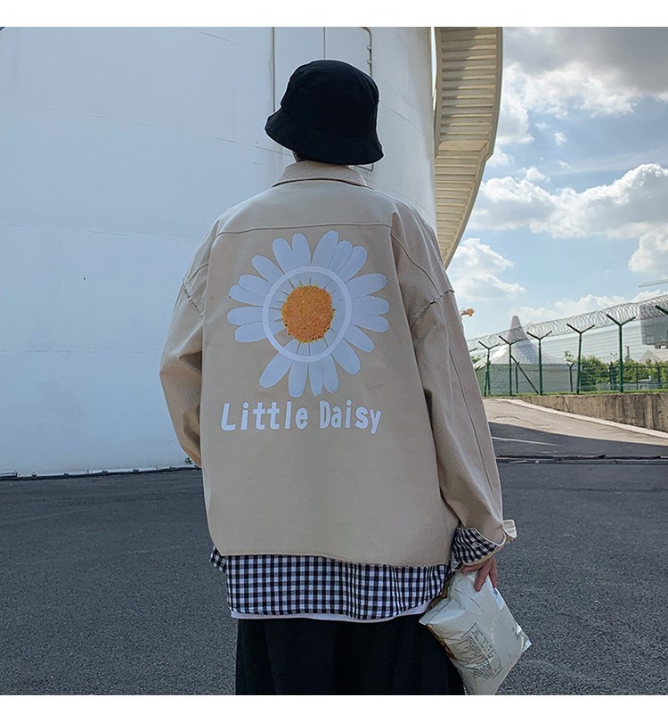 Hong Kong-style autumn checkered jacket, trendy men's lapel casual chrysanthemum print jacket outdoor scene detail image 6