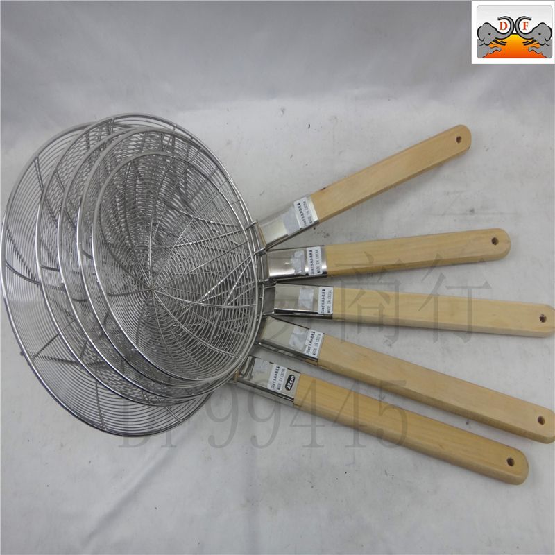 DF99445 square wooden handle thick wire strainer Large stainless steel skimmer Kitchen commercial skimmer scoop Fine skimmer DF TRADING HOUSE