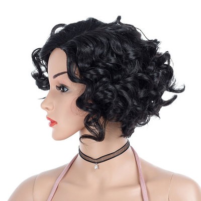 A fashionable European and American wig with a fluffy, slightly split, small curls and a middle curve detail image 2