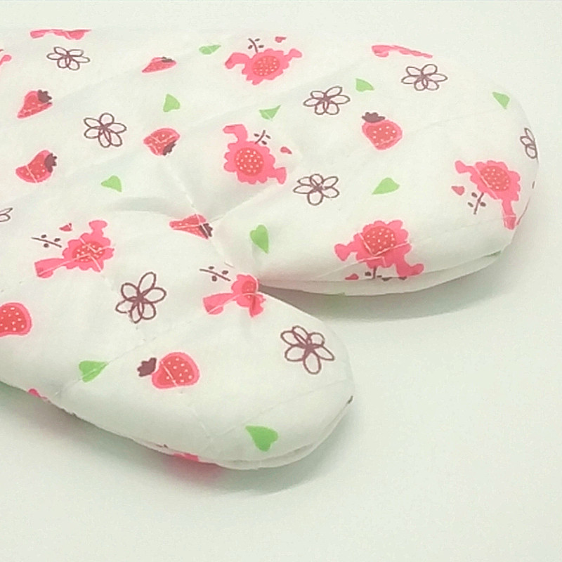 Wholesale of printed microwave oven gloves, kitchen baking high-temperature resistant heat-insulating gloves, and heat-resistant pads Item Picture