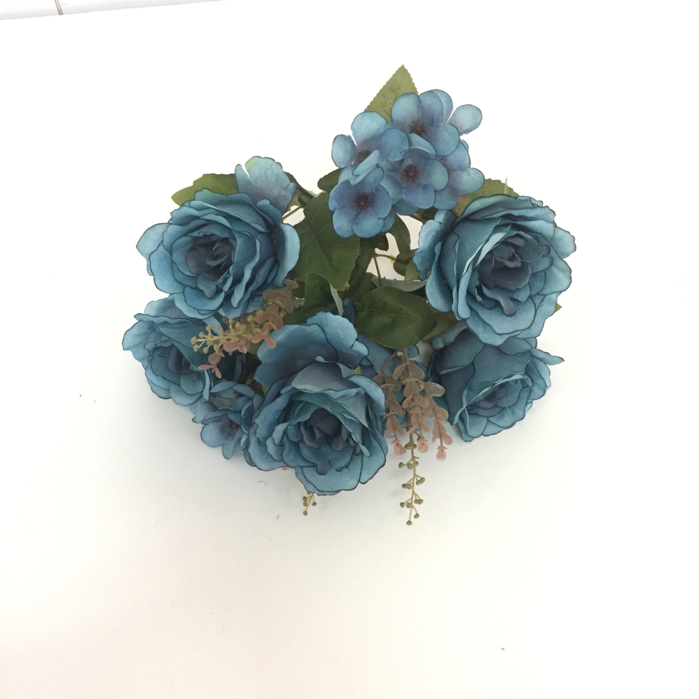Put A Bunch Of Autumn Color French Rose Artificial Flowers False Flowers Silk Flowers European Flowers On The Porch Specification drawing