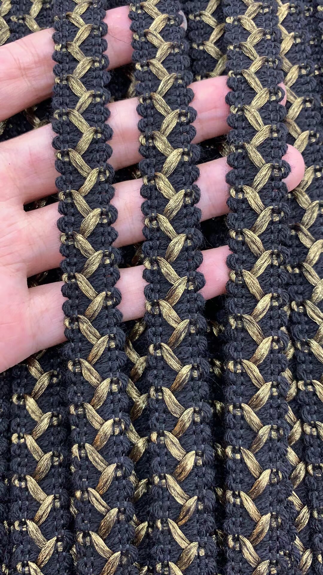 Lace centipede side ribbon Application Scenario