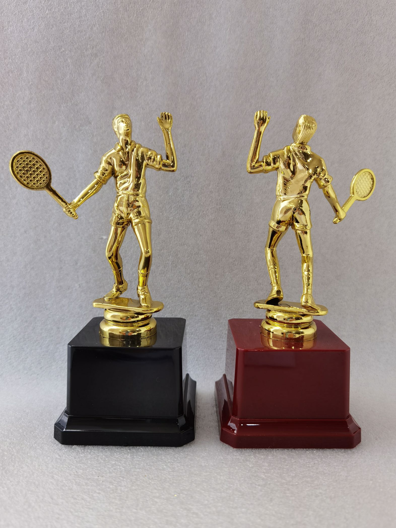 YG-010 羽毛球奖杯 网球奖杯 公仔 人像