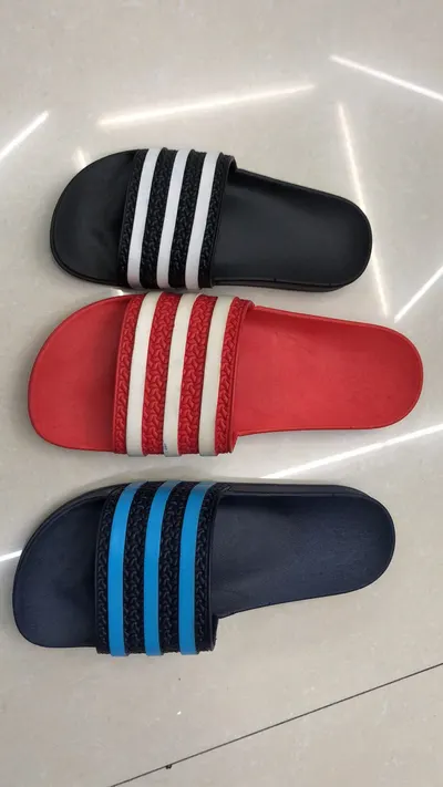 Men's Flip-Flops Are Non-Slip And Durable Multi-Colored Stripes