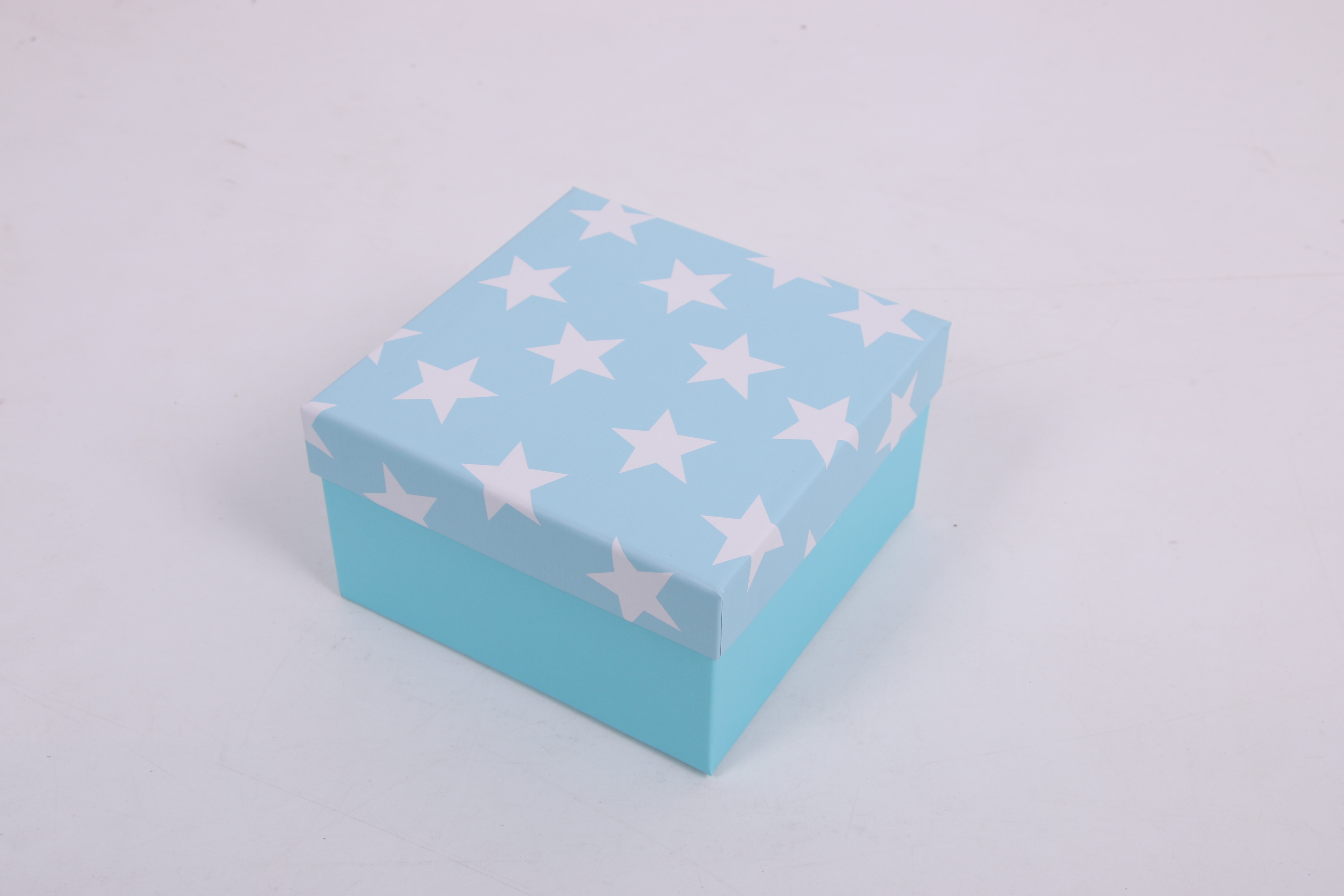 Square gift box, oversized souvenir gift box, large gift packaging box, birthday gift box packaging box detail image 6