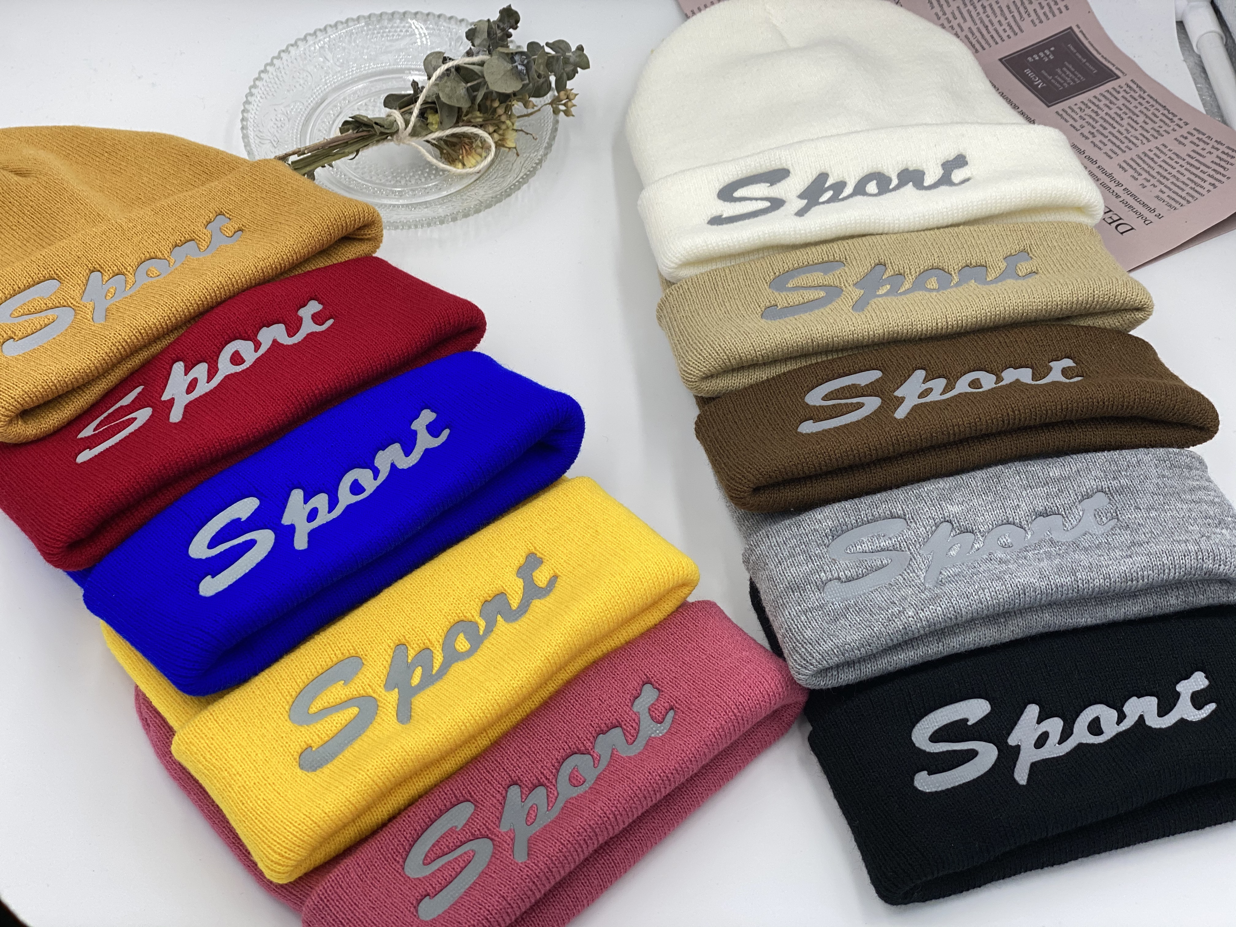 A knitted woolen cap for women, a versatile Korean style for autumn and winter; a casual and warm street couple's pullover cap for men detail image 16