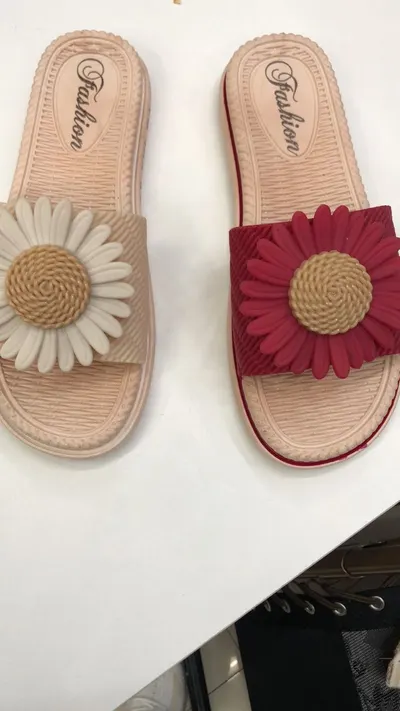Women's Flip-Flops Non-Slip Durable Little Daisies
