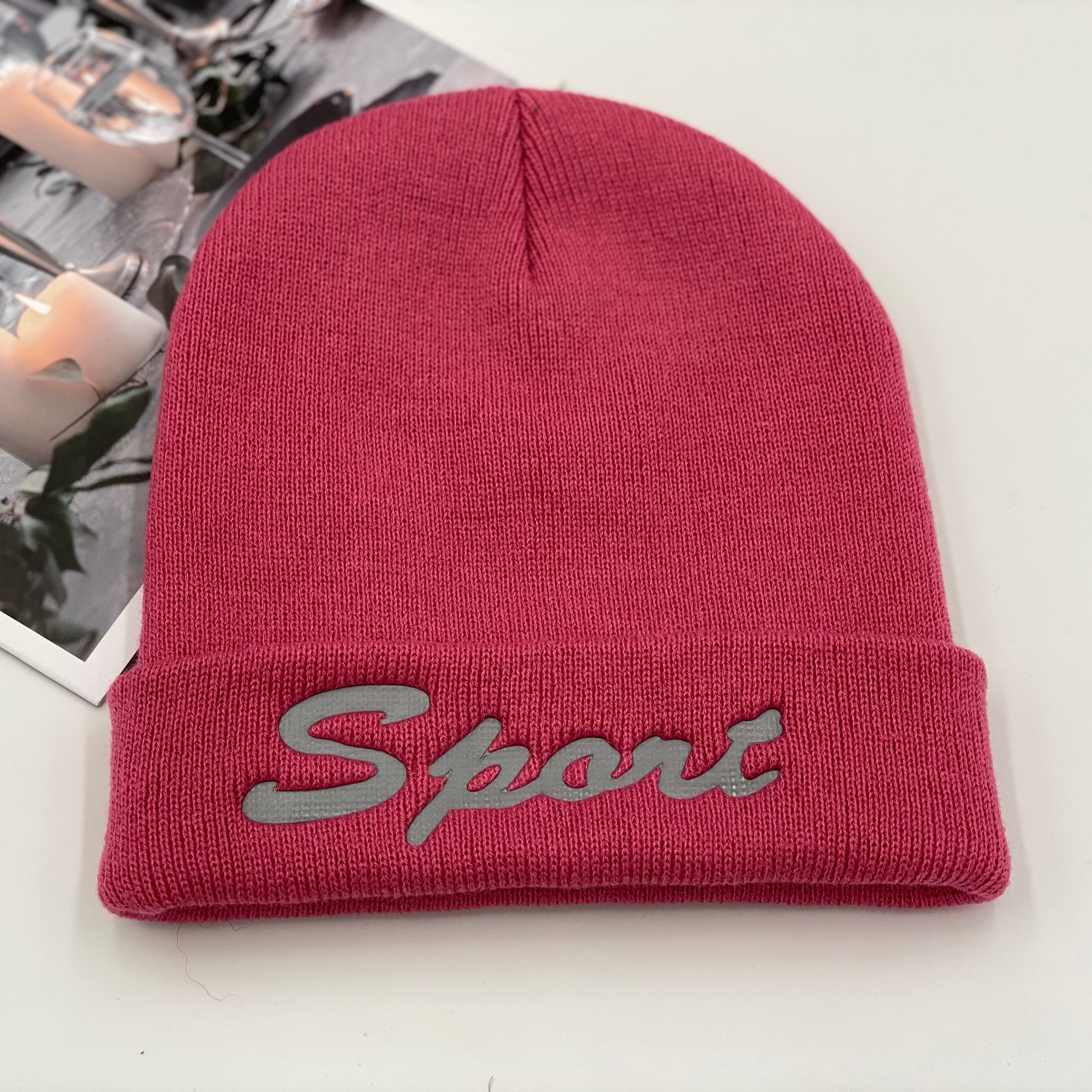 A knitted woolen cap for women, a versatile Korean style for autumn and winter; a casual and warm street couple's pullover cap for men undefined