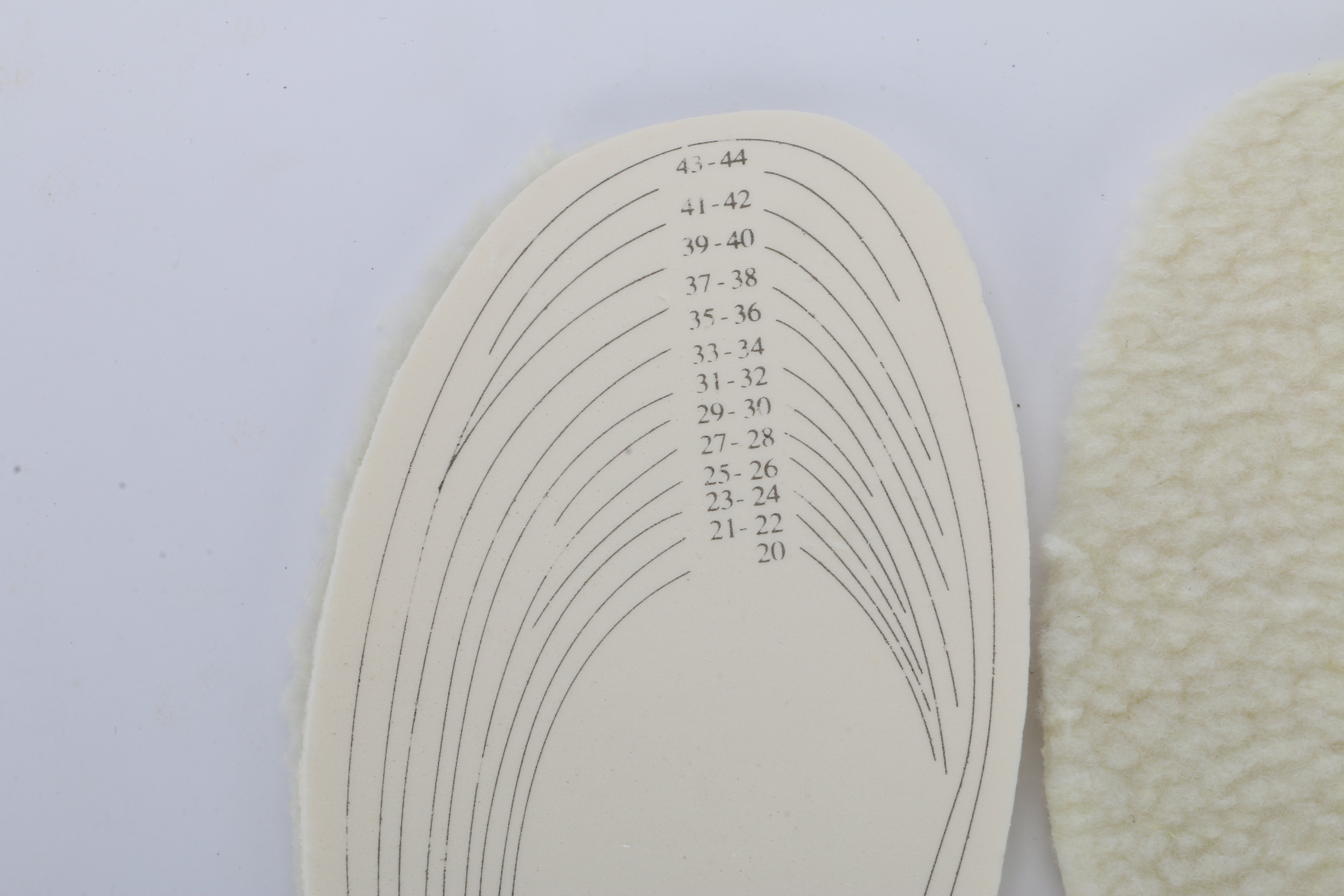 Latex thermal insoles, wool insoles, freely customizable insoles, lamb hair thermal insoles wholesale for men undefined