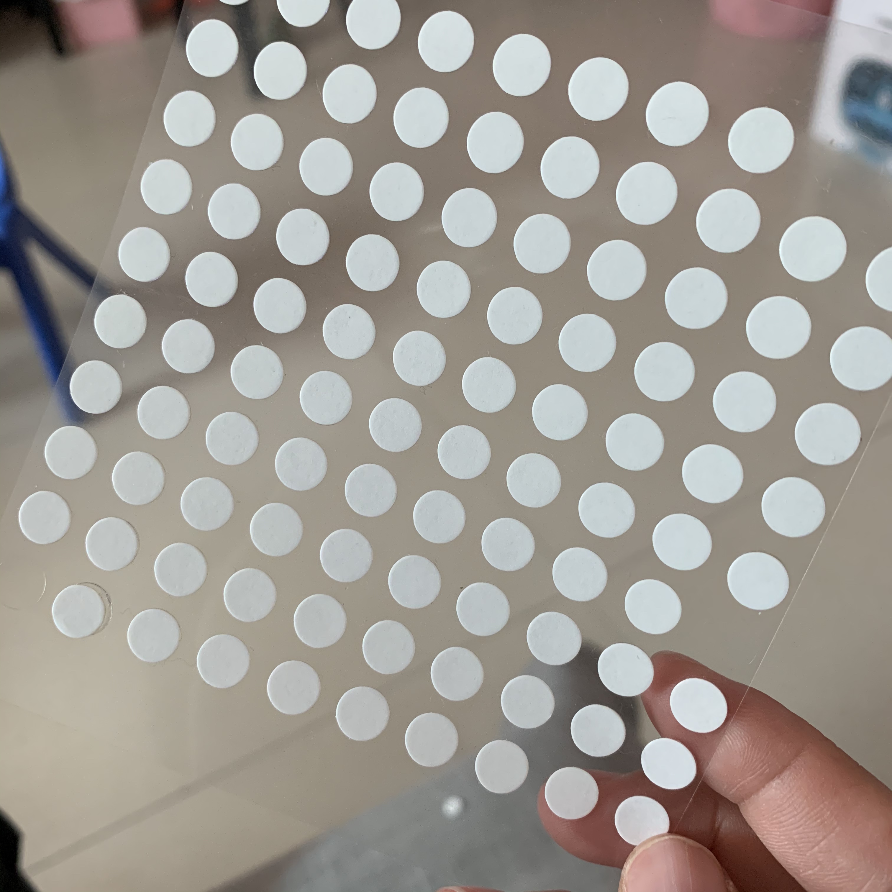 可移圆点胶点鼻钉贴小钻超闪酒窝钉贴的唇钉眉钉无洞个性鼻钉无洞全透明双面胶圆点可移动气球点胶粘鼻孔耳钉双面透明强粘胶详情图2