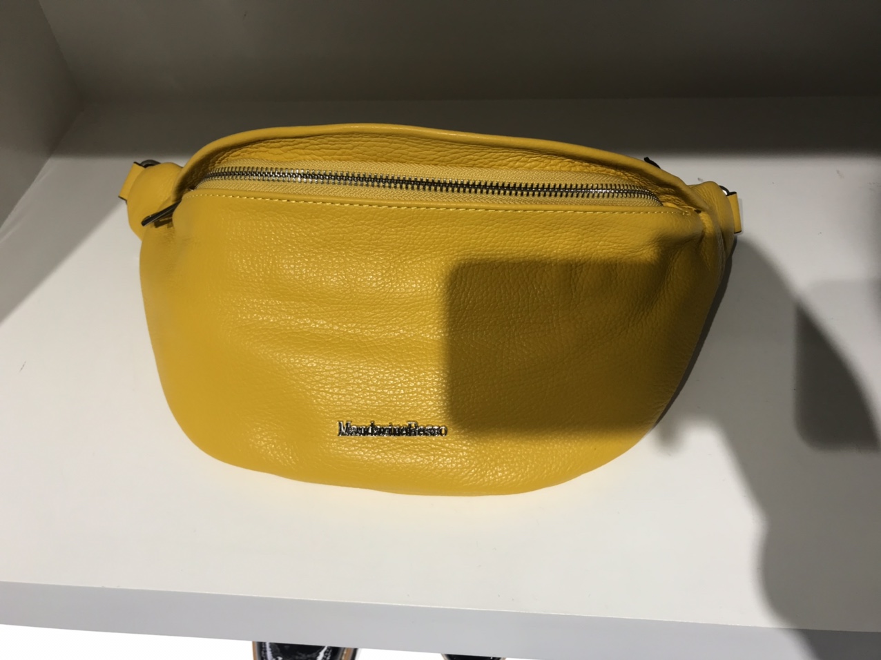 Mr Leno
Lady's bag, thumbnail