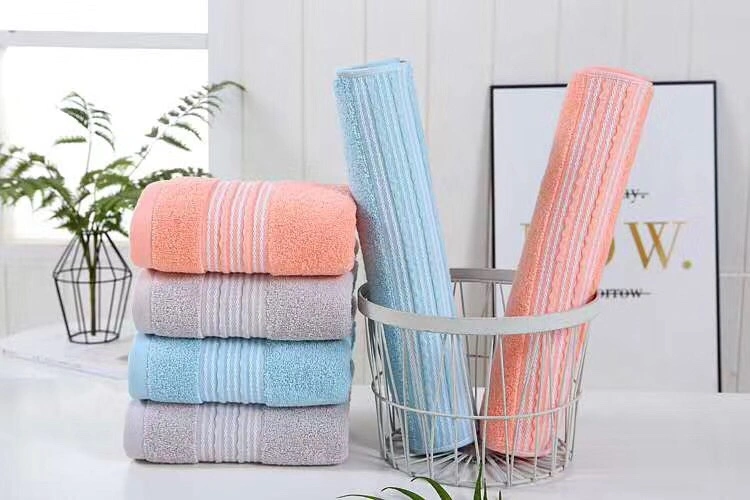 Plain white silk section towel detail image 7