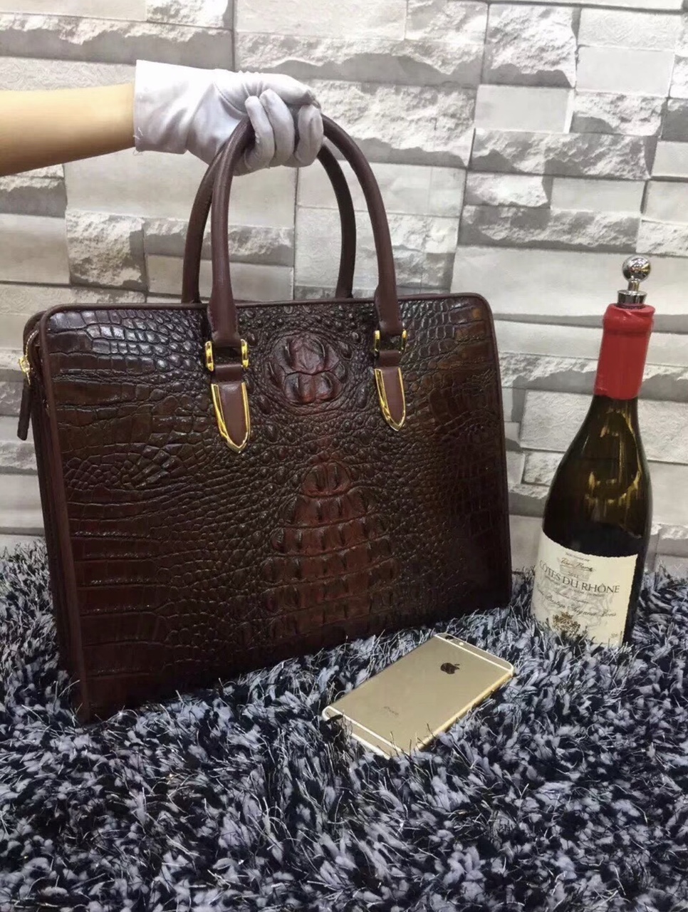 Luxury men's bag 1 thumbnail