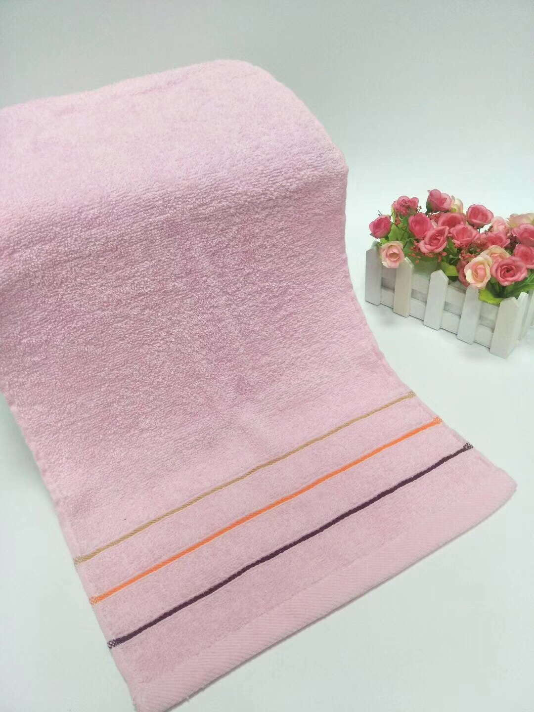 Three pieces of towel detail image 5