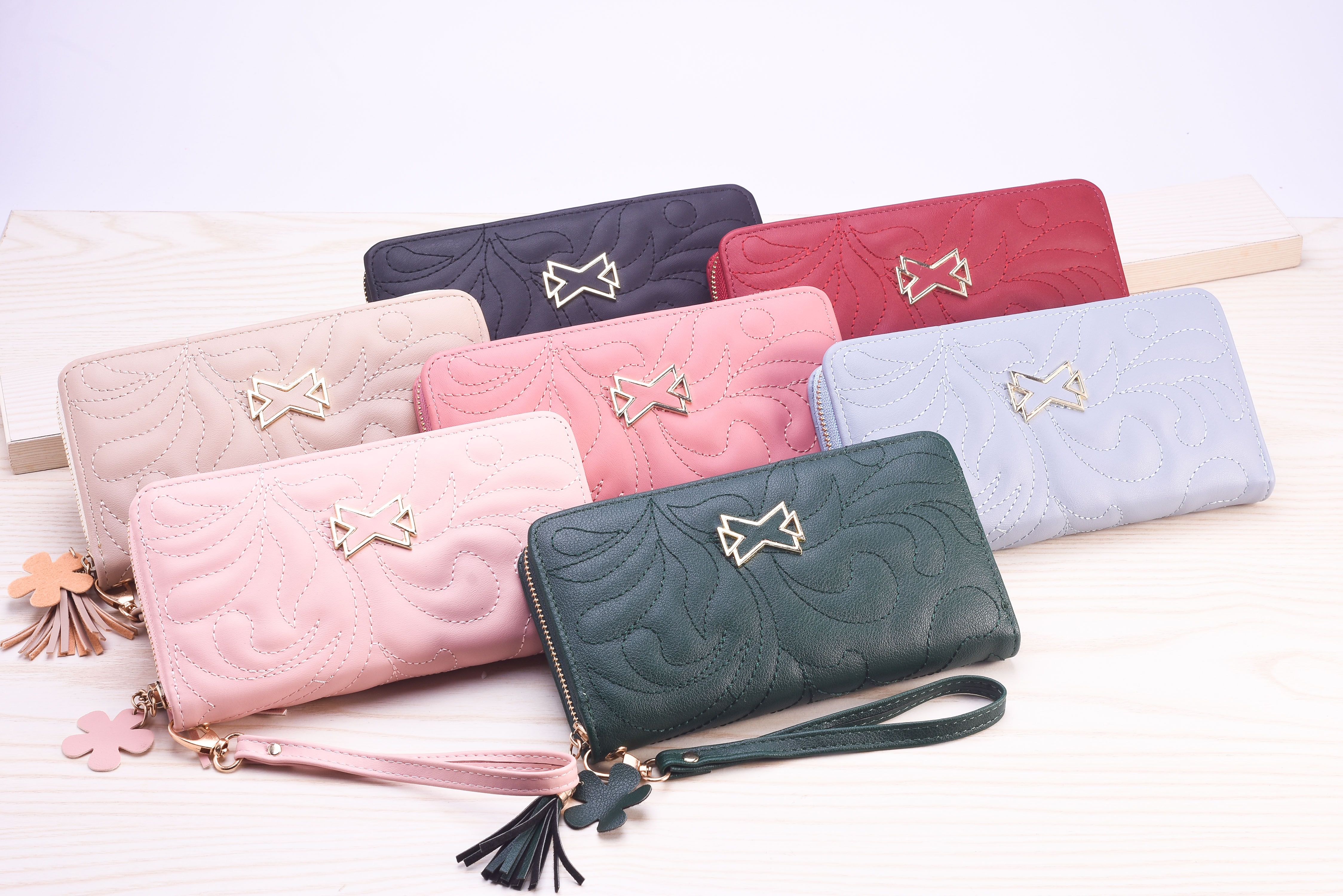 Amazon's new women's long wallet exquisite embroidery thread stick leather hardware fashionable and beautiful single zipper wallet manufacturers direct details Picture