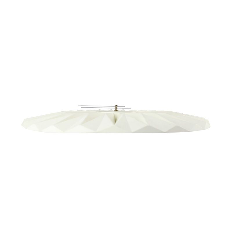 Modern, simple and creative European-style fan-shaped wall clock, home decoration, living room art, wall clock and timepiece Application Scenario