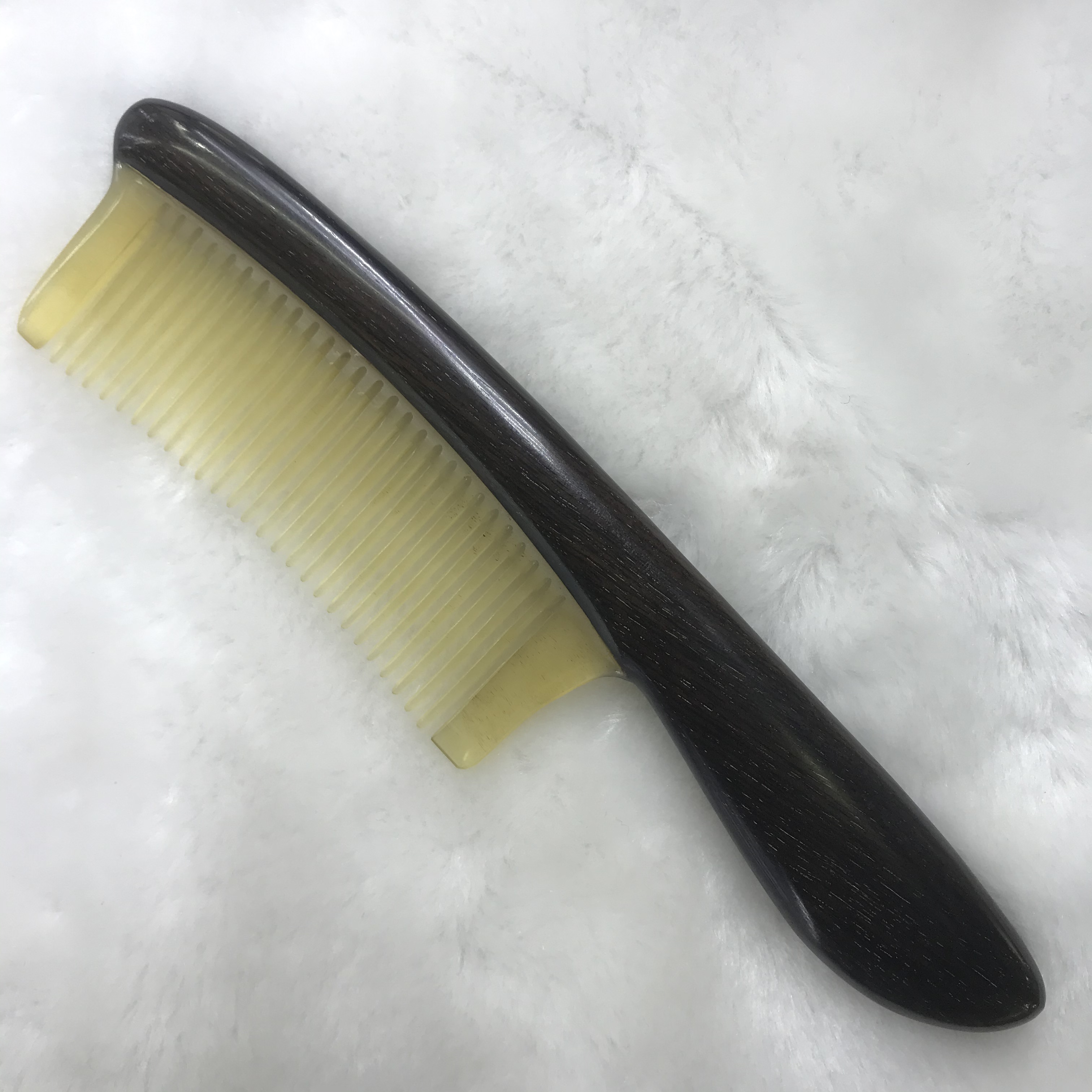 木质工艺品实物图