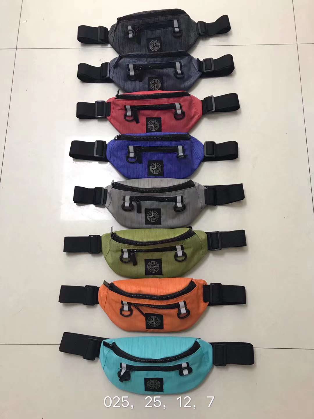 潮牌腰包详情图3