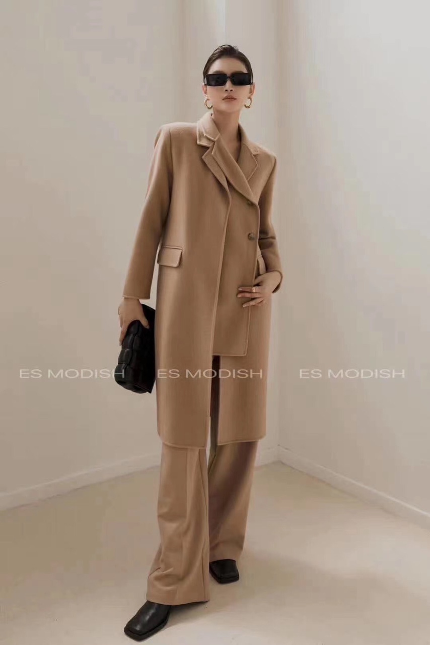 Cashmere Coat Classic Atmosphere
